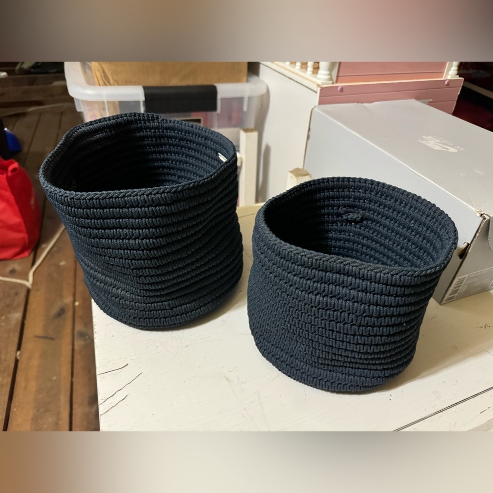 Pot plant covers holders